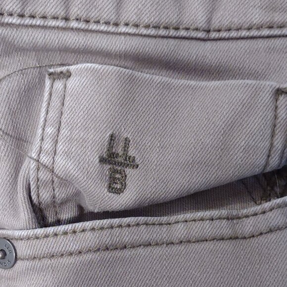 LL Bean Signature Khakis - Picture 6 of 6